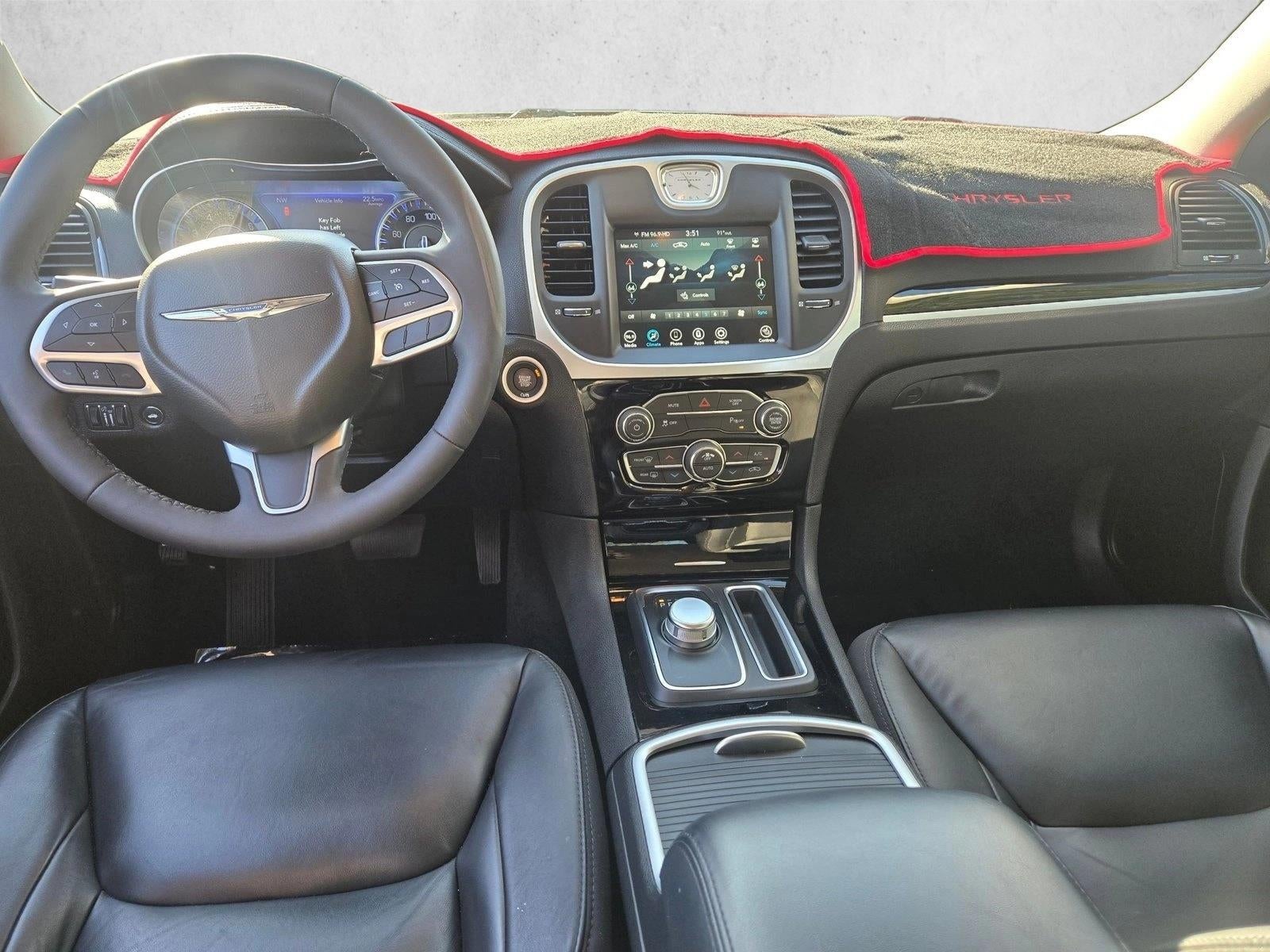 2023 Chrysler 300 Touring L RWD