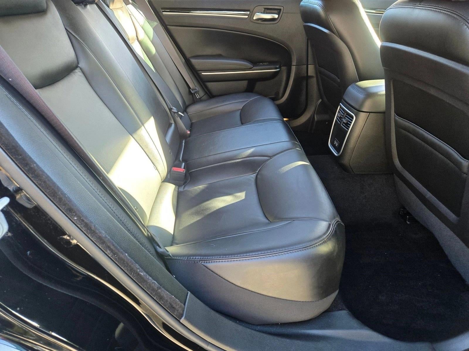 2023 Chrysler 300 Touring L RWD