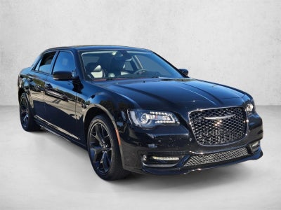 2023 Chrysler 300 Touring L RWD