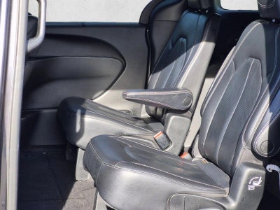 2018 Chrysler Pacifica Touring L Plus FWD