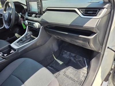 2021 Toyota RAV4 LE FWD (GS)