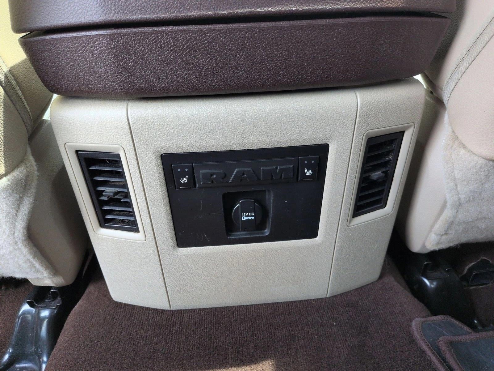 2014 RAM 3500 4WD Crew Cab 6.3 Ft Box Laramie