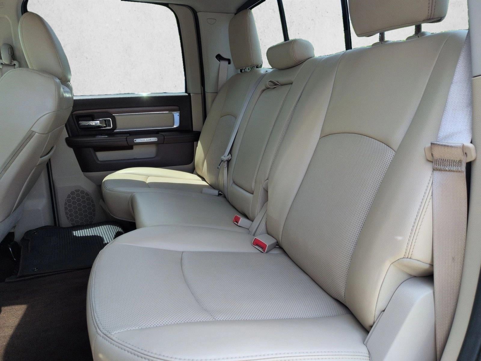2014 RAM 3500 4WD Crew Cab 6.3 Ft Box Laramie