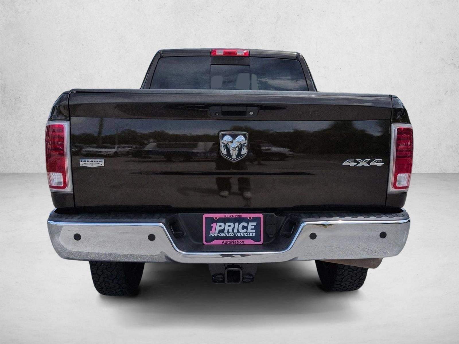 2014 RAM 3500 4WD Crew Cab 6.3 Ft Box Laramie
