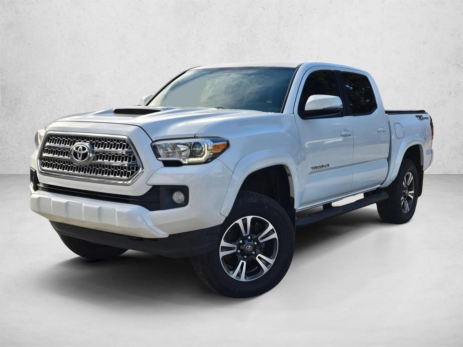 2017 Toyota Tacoma TRD Sport Double Cab 5' Bed V6 4x2 AT (Natl)