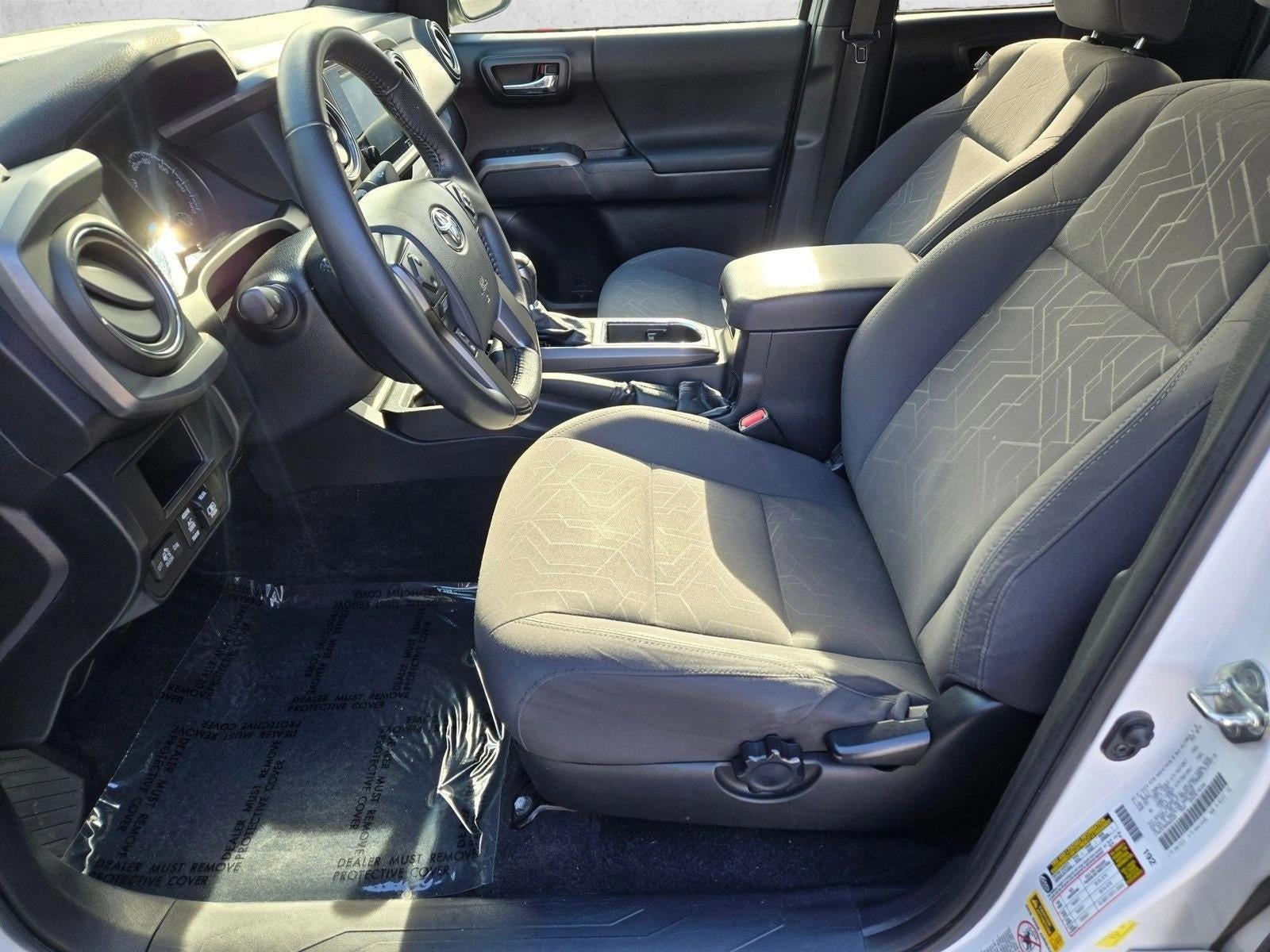 2017 Toyota Tacoma TRD Sport Double Cab 5' Bed V6 4x2 AT (Natl)