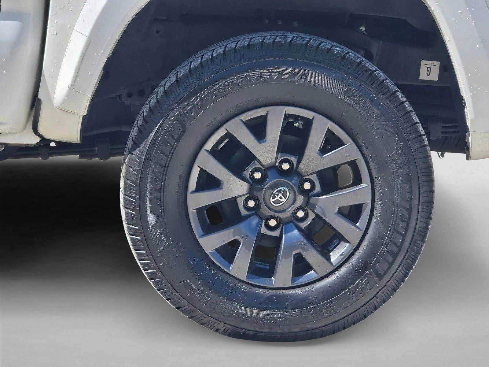 2023 Toyota Tacoma 4WD 4WD SR5 Double Cab 5' Bed V6 AT (GS)