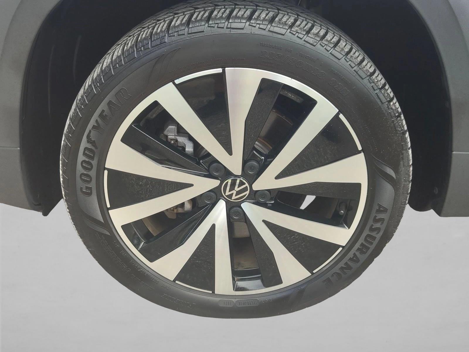 2024 Volkswagen Taos SE FWD