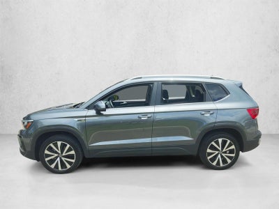2024 Volkswagen Taos SE FWD