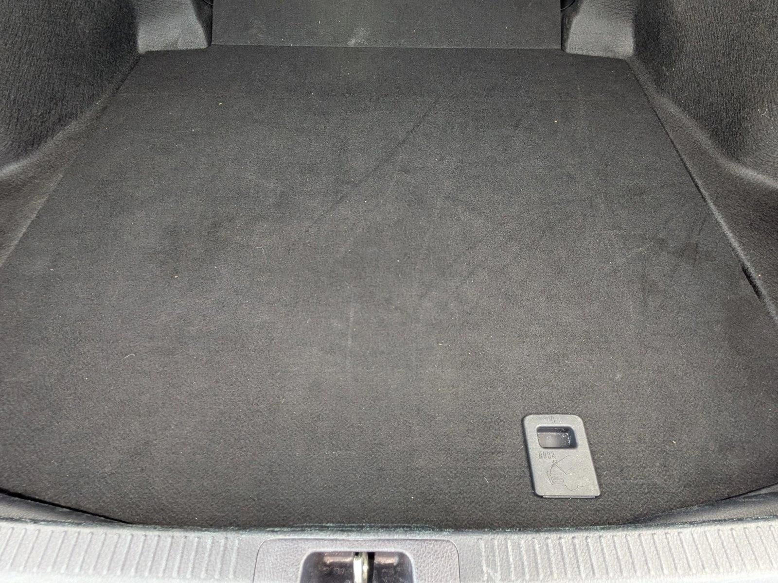 2023 Toyota Camry SE Auto (SE)