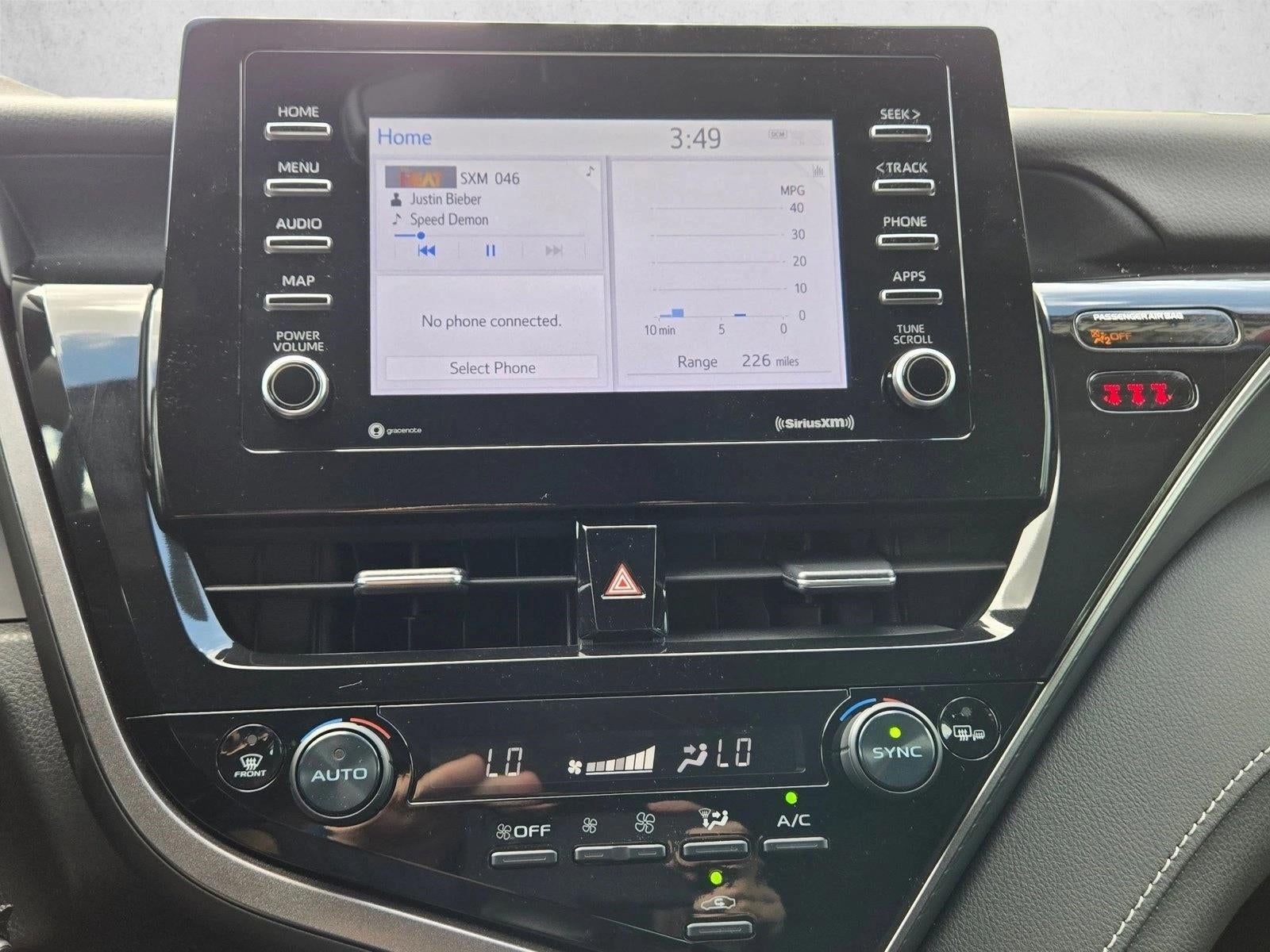 2023 Toyota Camry SE Auto (SE)