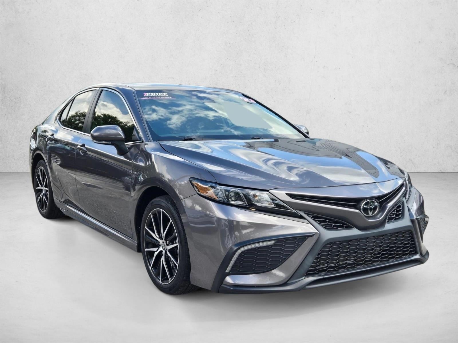 2023 Toyota Camry SE Auto (SE)