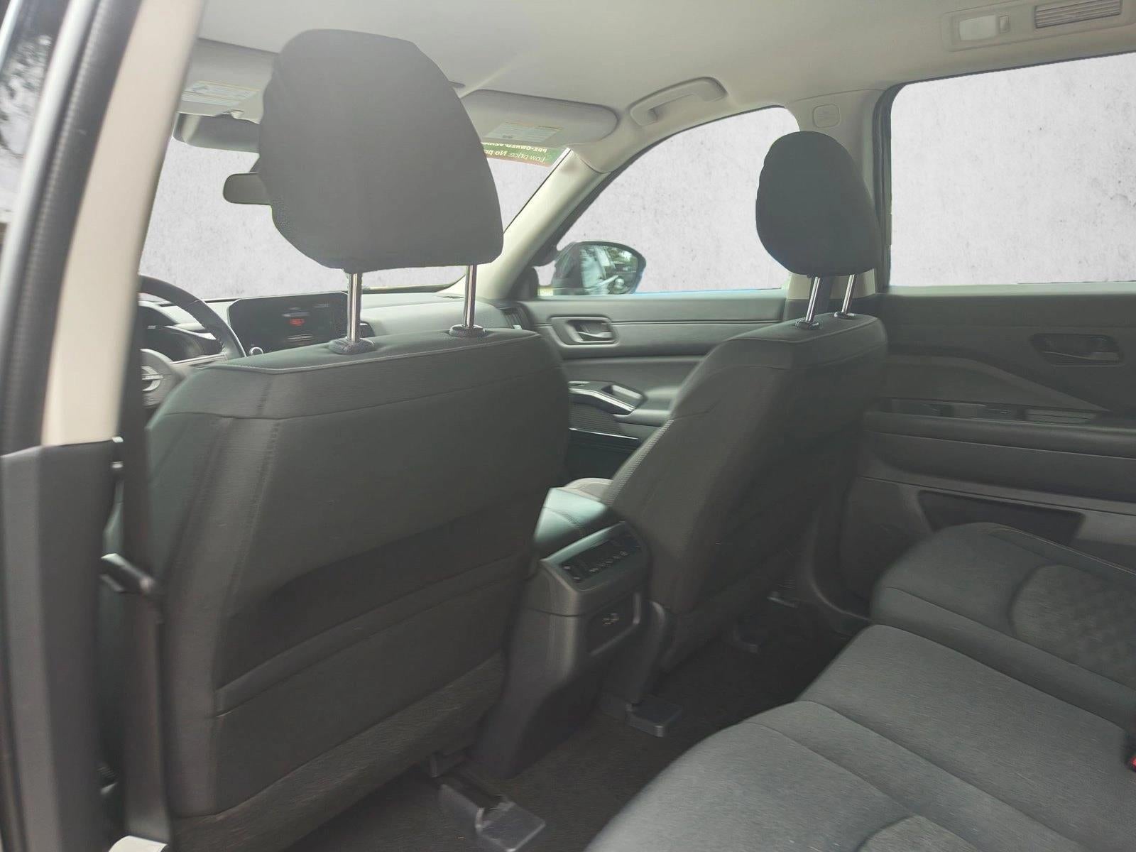 2024 Nissan Pathfinder SV 4WD