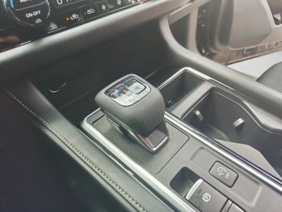 2024 Nissan Pathfinder SV 4WD