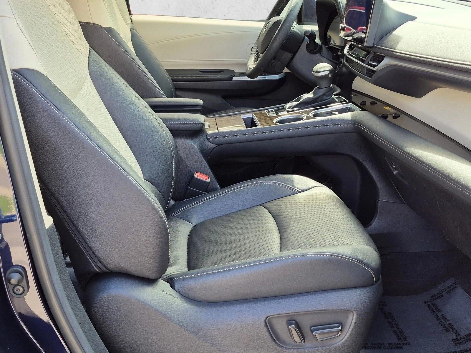2025 Toyota Sienna Platinum AWD 7-Passenger (Natl)