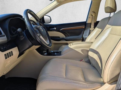 2019 Toyota Highlander Limited V6 FWD (GS)