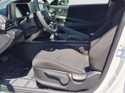 2025 Hyundai ELANTRA SE IVT