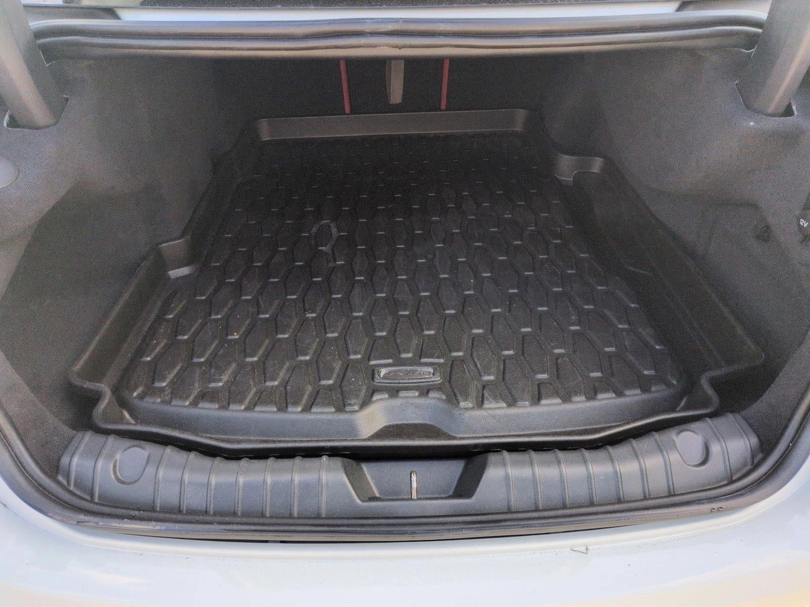 2024 Jaguar XF R-Dynamic SE Sedan RWD