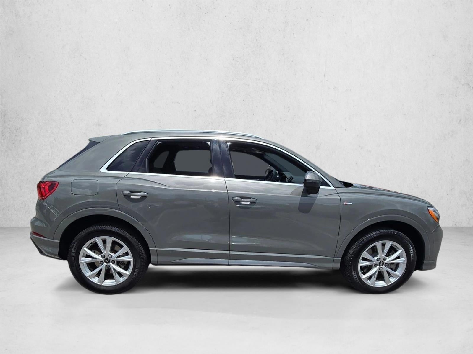 2022 Audi Q3 S line Premium 45 TFSI quattro
