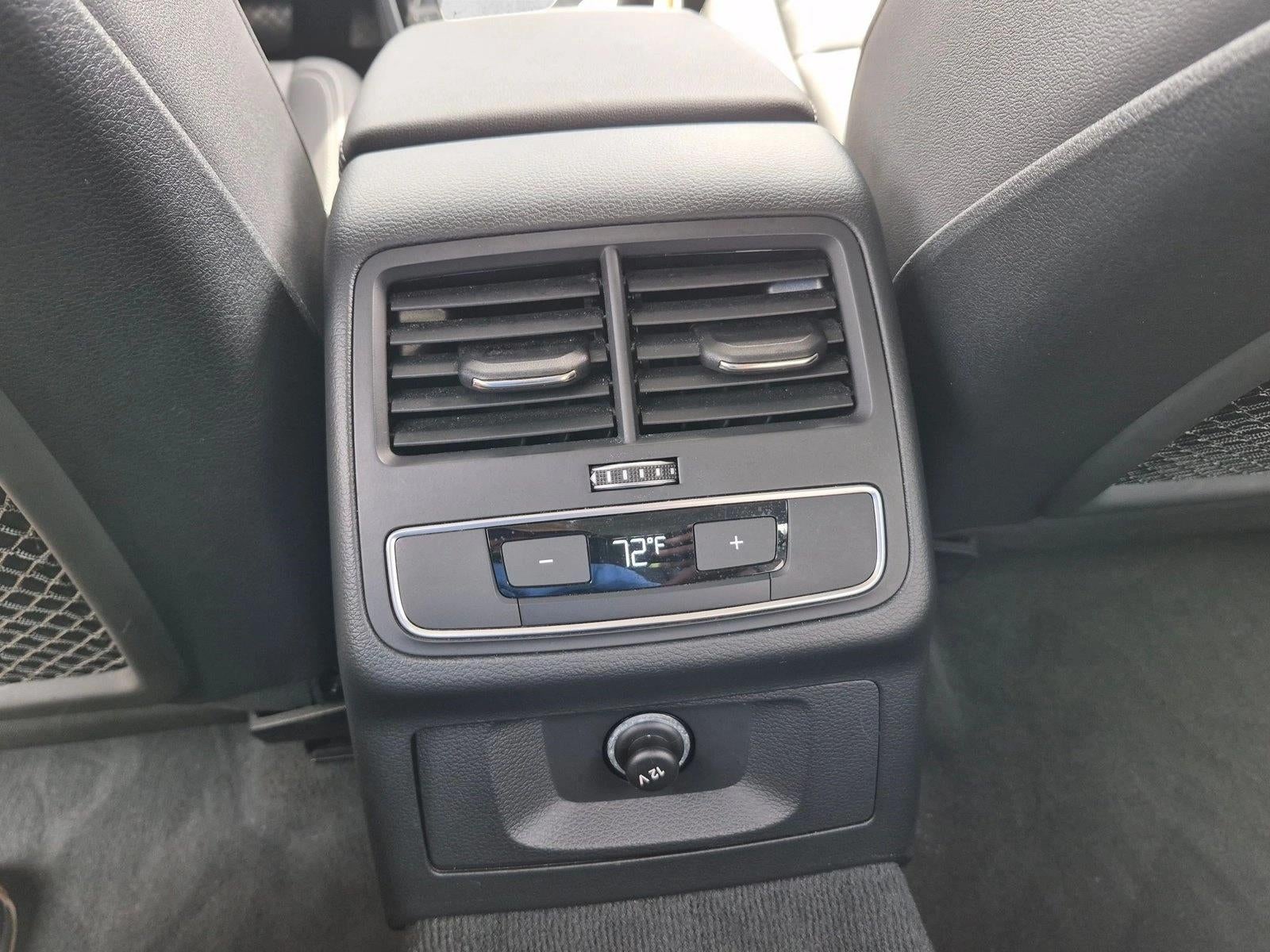 2022 Audi A4 Sedan Premium 40 TFSI quattro