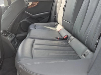 2022 Audi A4 Sedan Premium 40 TFSI quattro