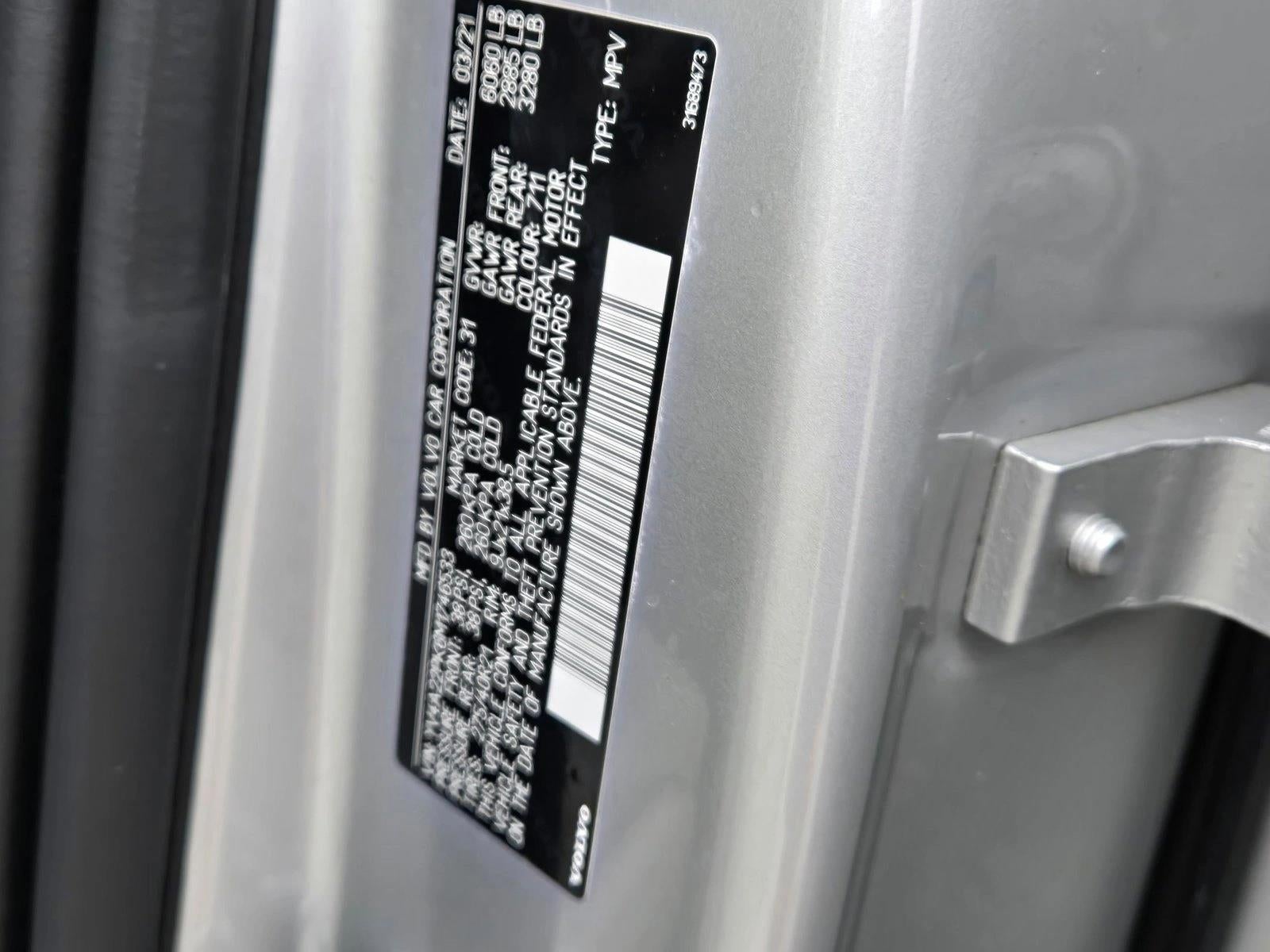 2021 Volvo XC90 T6 AWD Momentum 7P