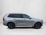2021 Volvo XC90 T6 AWD Momentum 7P