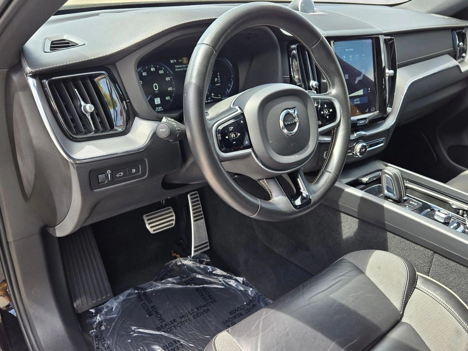 2020 Volvo XC60 T8 eAWD Plug-In Hybrid Polestar