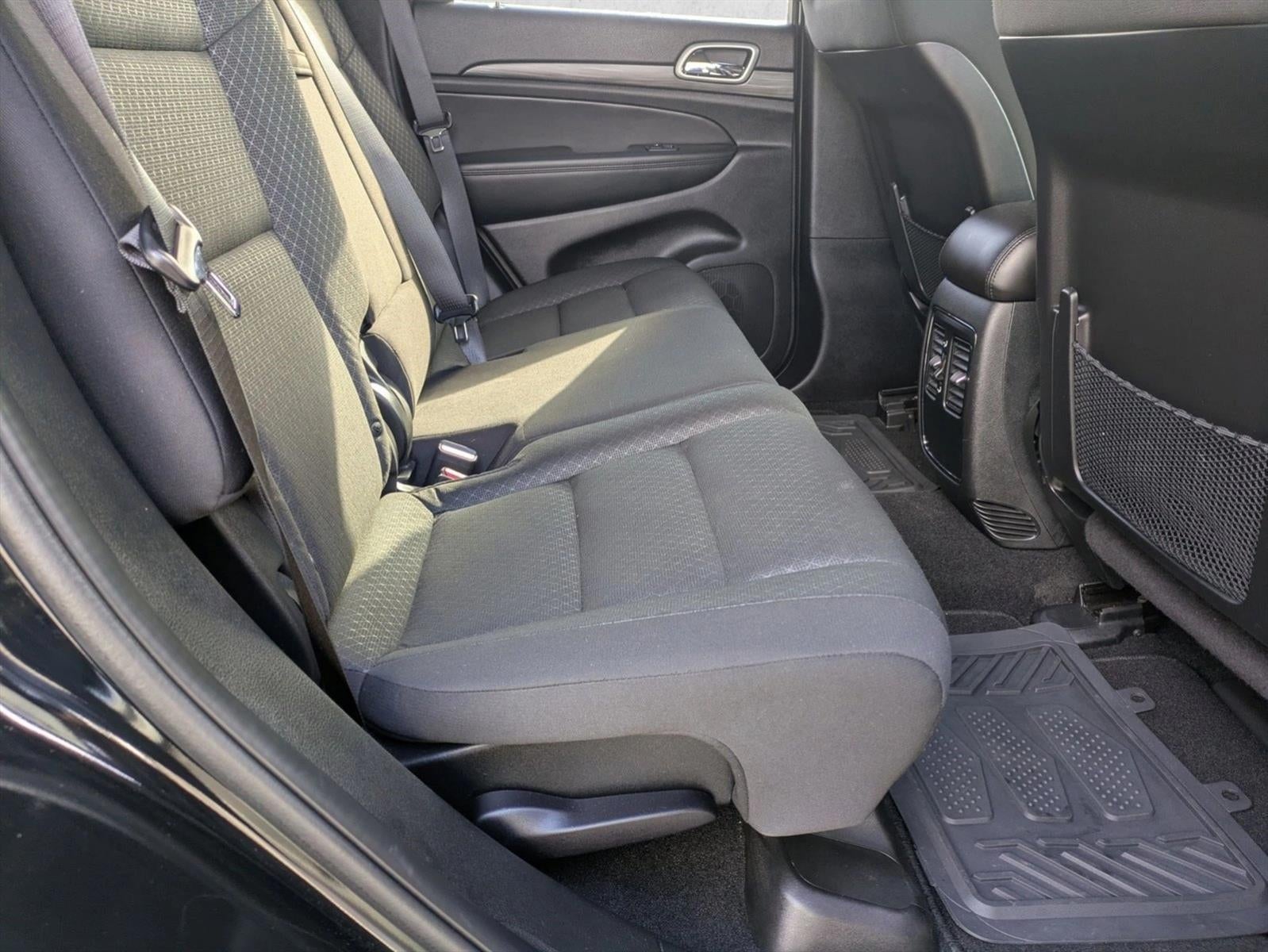 2021 Jeep Grand Cherokee Laredo E 4x2