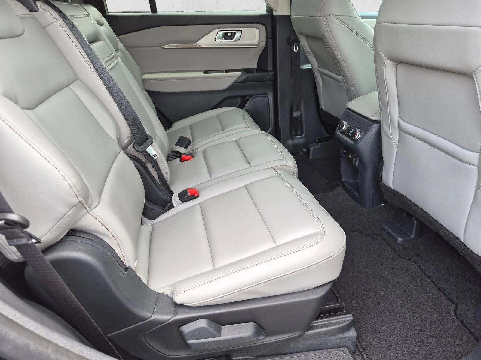 2025 Ford Explorer Active RWD
