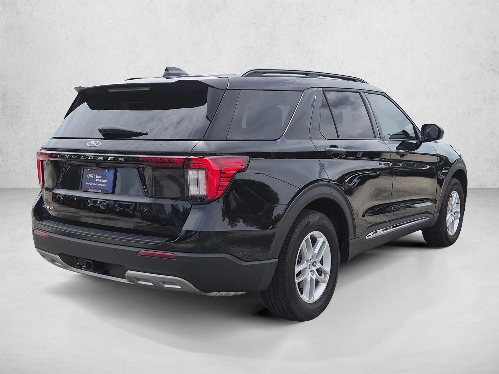 2025 Ford Explorer Active RWD
