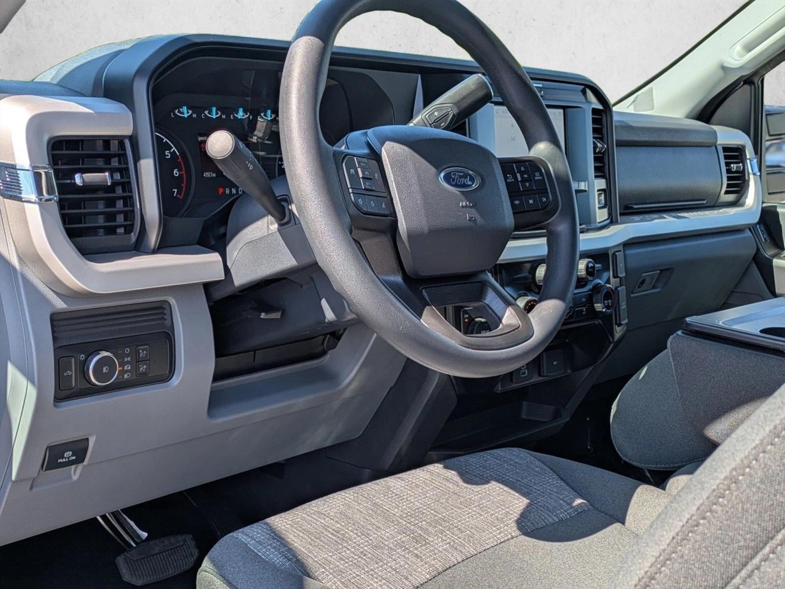 2026 Ford Super Duty F-250 SRW XLT 4WD Crew Cab 6.75' Box