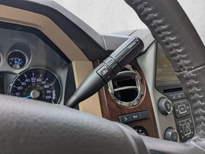 2015 Ford Super Duty F-350 SRW 4WD Crew Cab 6-3/4 Ft Box Lariat