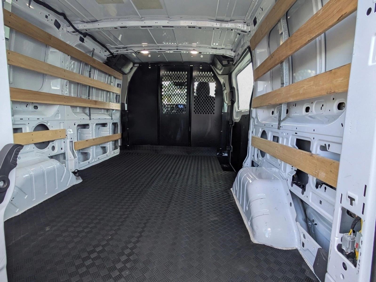 2024 Ford Transit Cargo Van T-250 130" Low Rf 9070 GVWR RWD