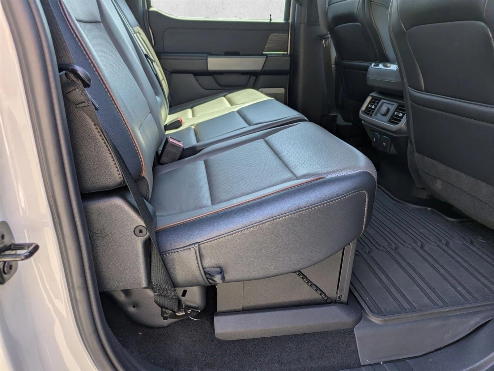 2025 Ford F-150 LARIAT 4WD SuperCrew 5.5' Box