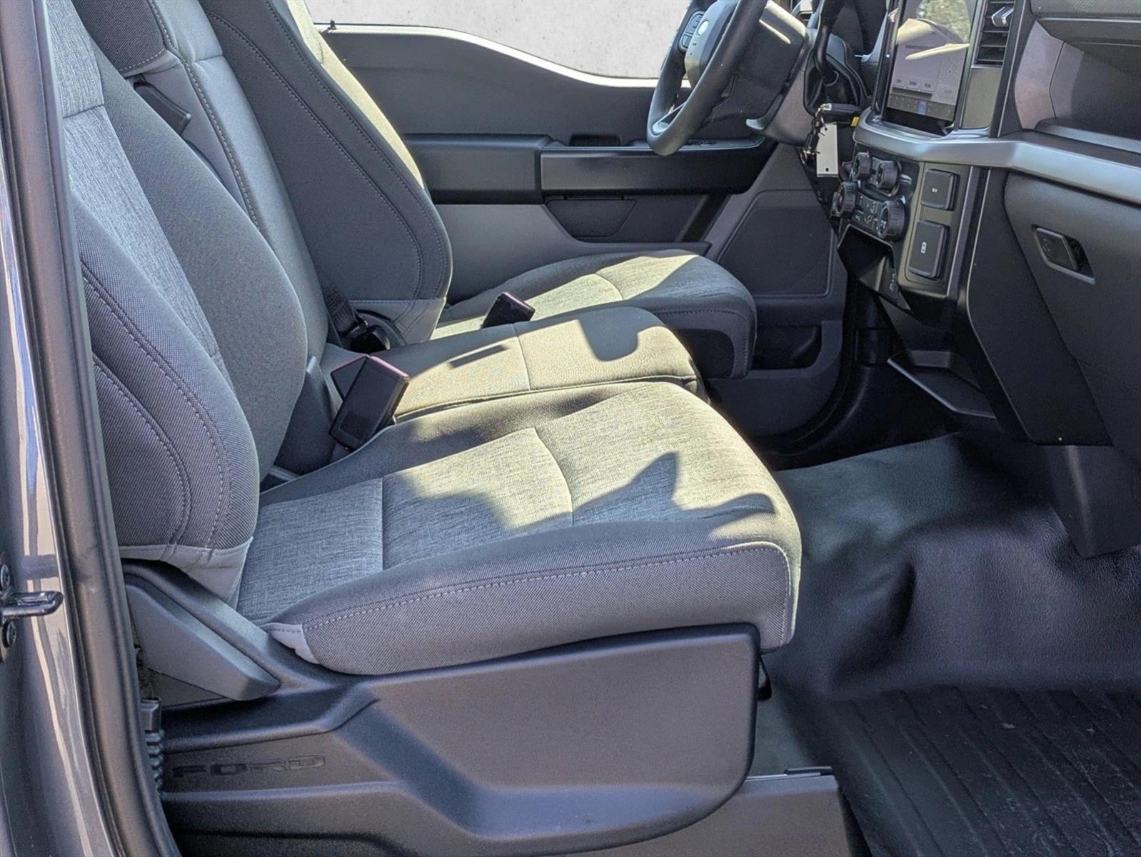 2024 Ford F-150 XL 2WD Reg Cab 6.5' Box