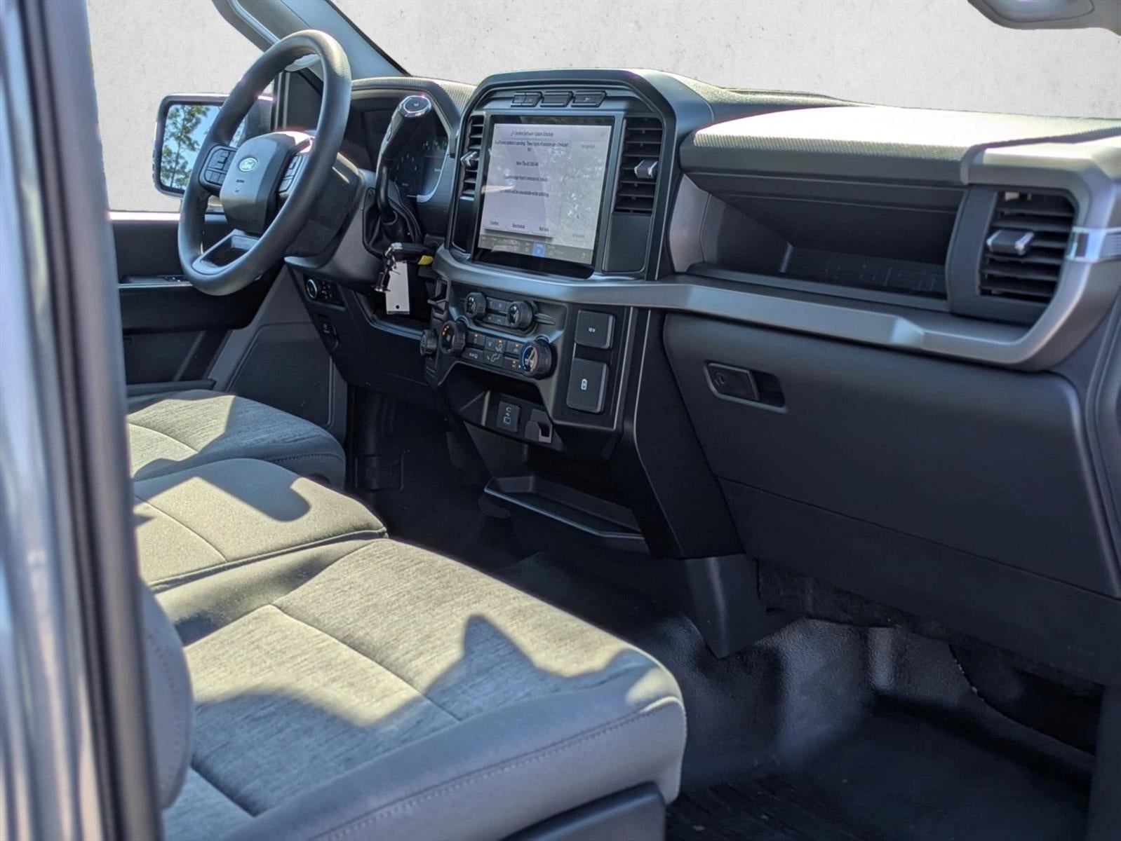 2024 Ford F-150 XL 2WD Reg Cab 6.5' Box