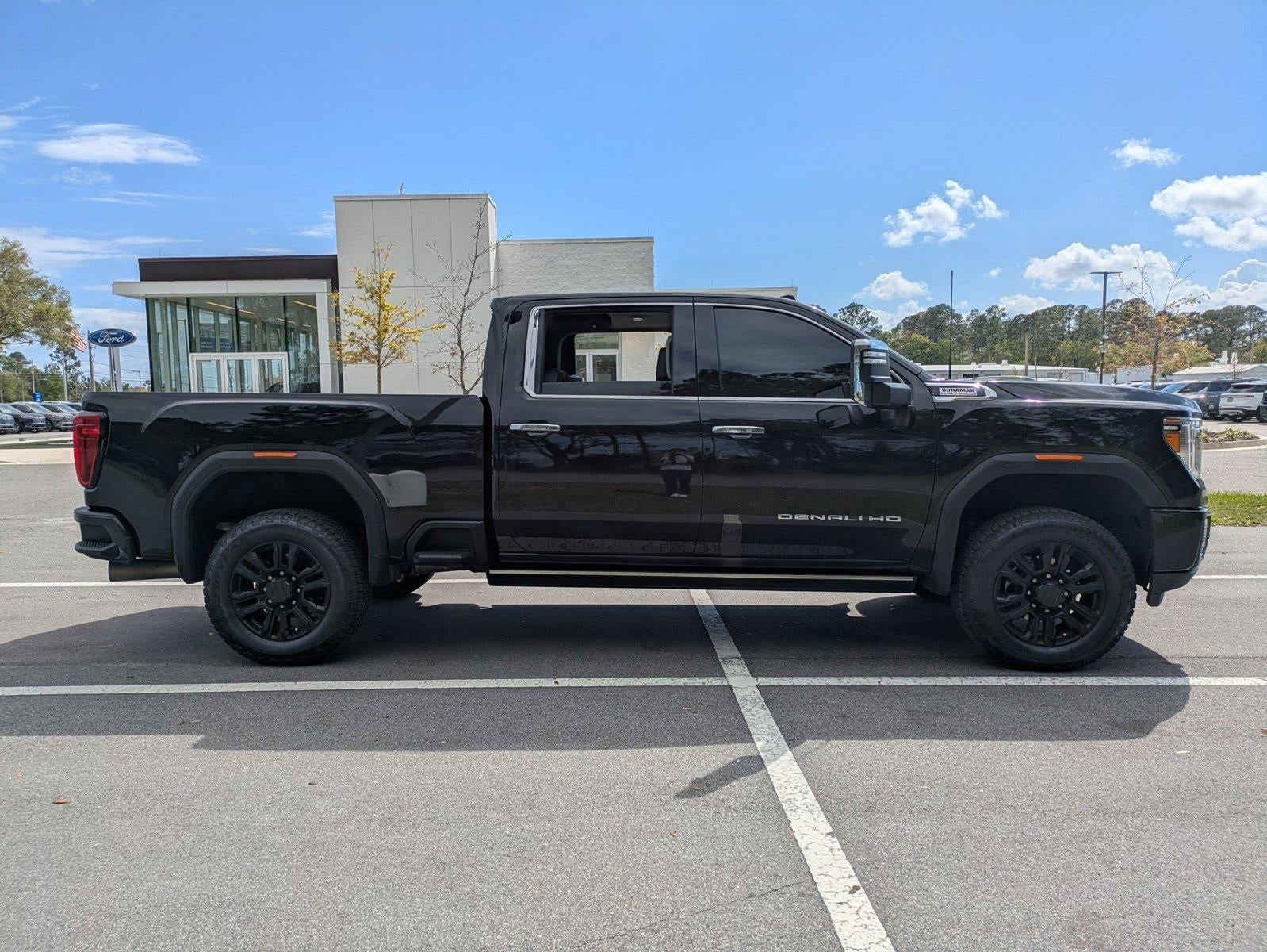 2023 GMC Sierra 2500 HD Crew Cab Standard Box 4-Wheel Drive Denali