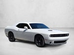2020 Dodge Challenger SXT RWD
