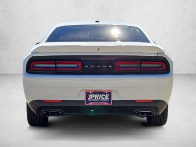 2020 Dodge Challenger SXT RWD