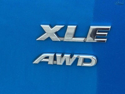 2017 Toyota RAV4 XLE AWD (Natl)