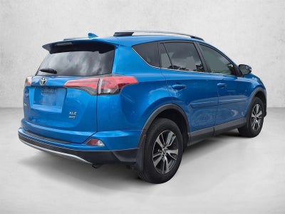 2017 Toyota RAV4 XLE AWD (Natl)