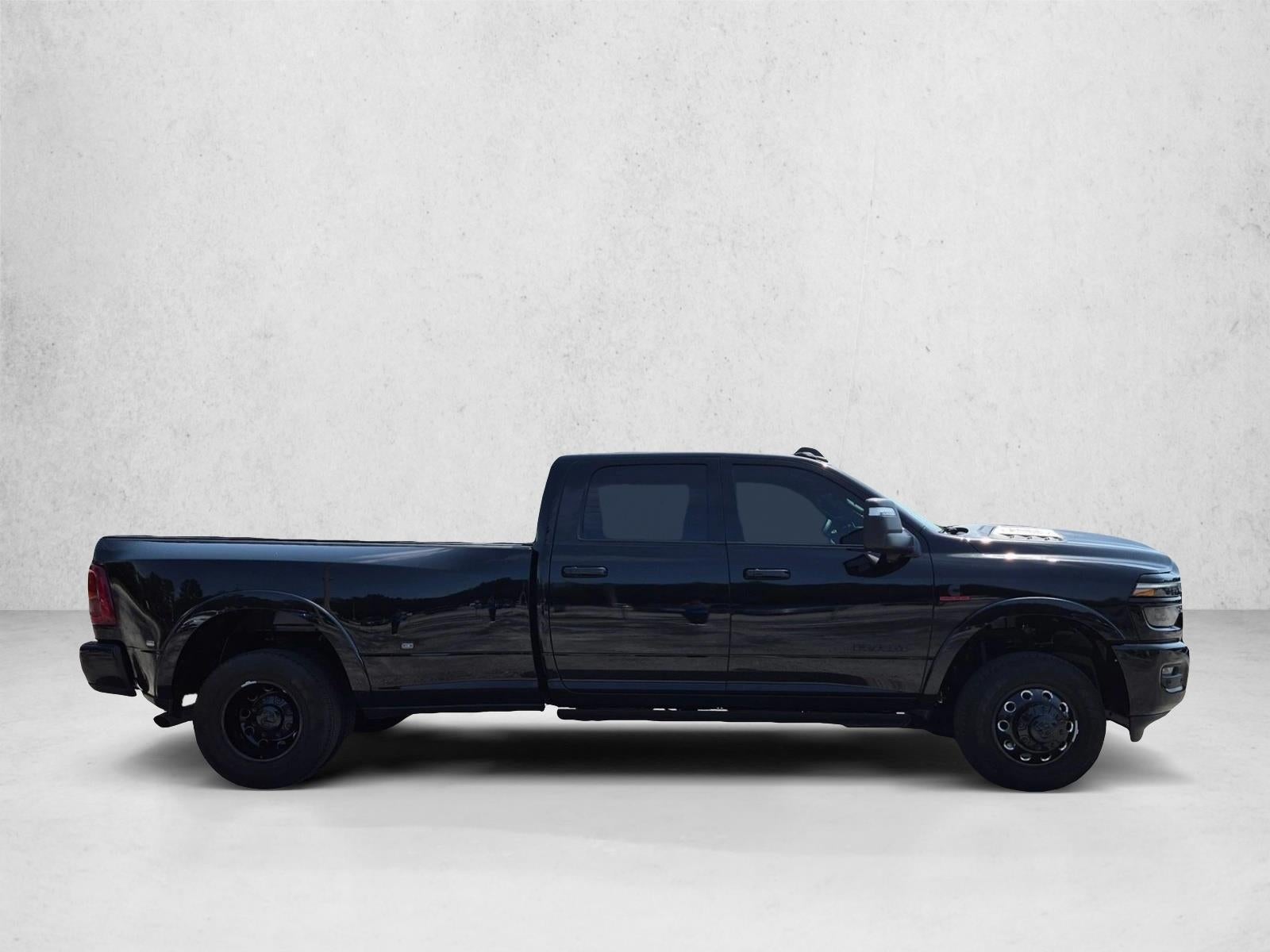 2026 RAM 3500 Limited 4x4 Crew Cab 8' Box