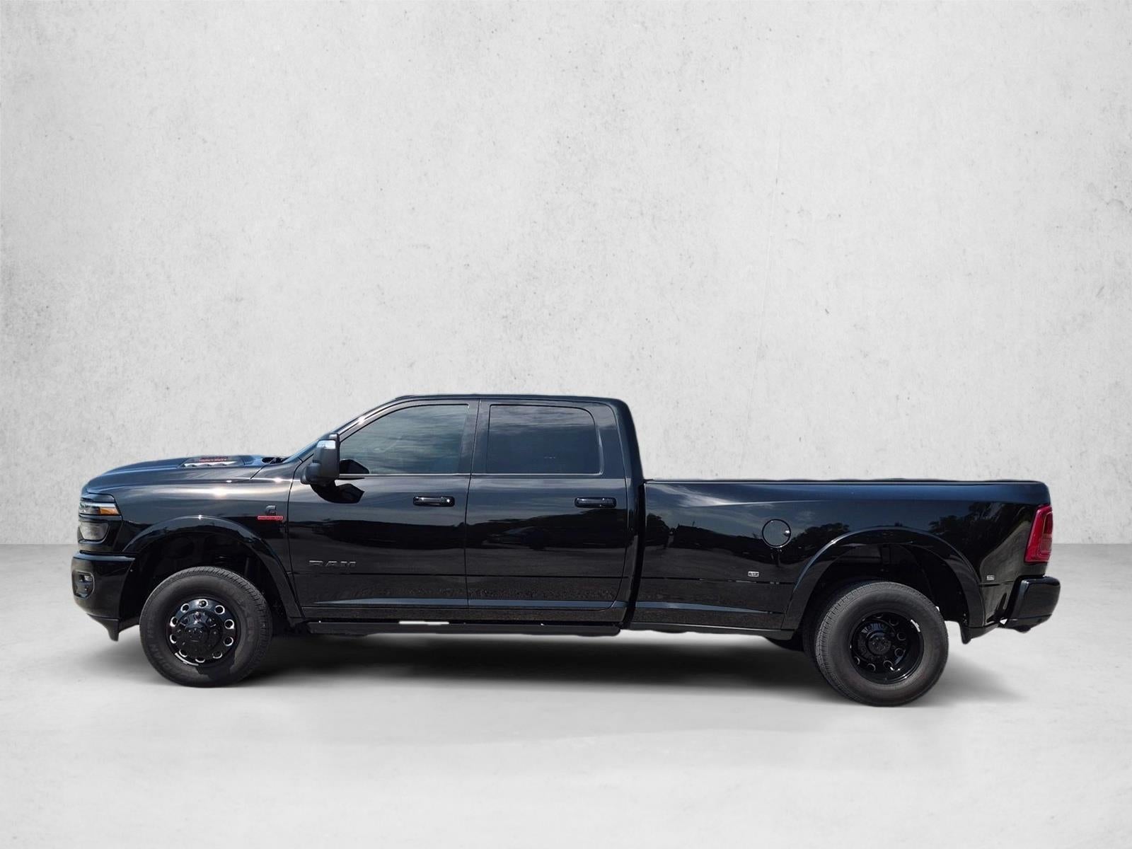 2026 RAM 3500 Limited 4x4 Crew Cab 8' Box