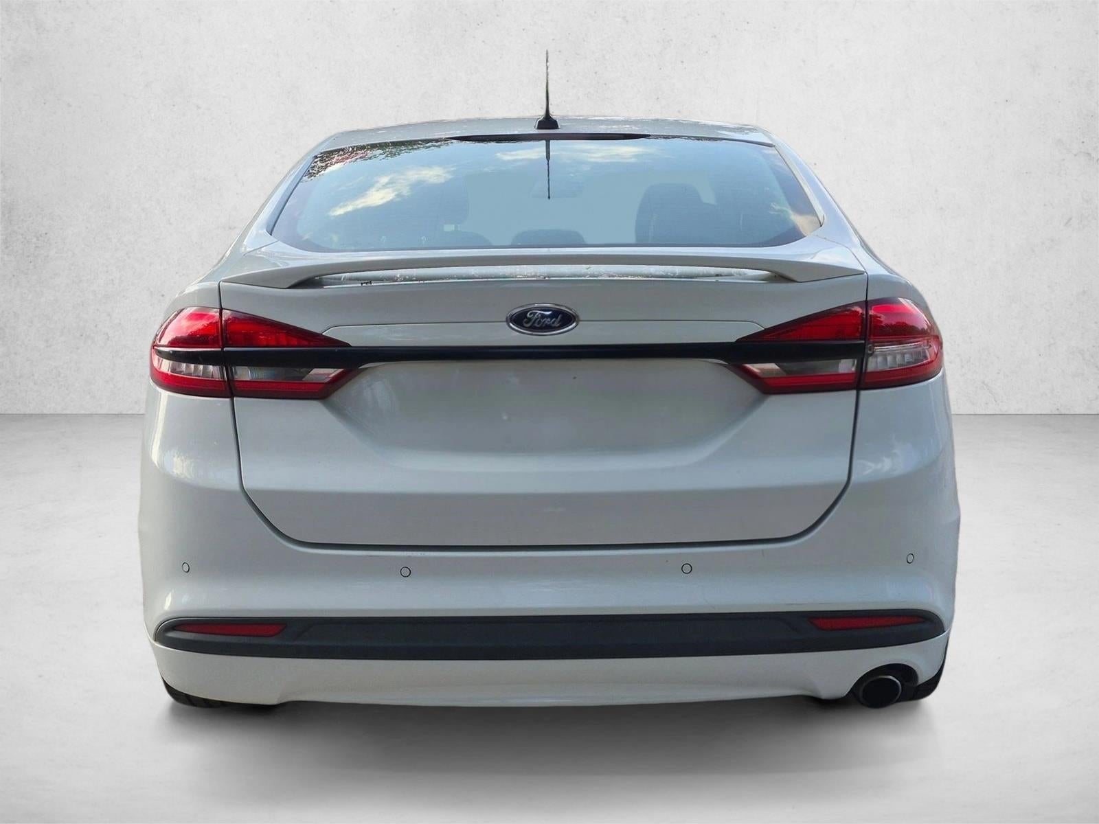 2017 Ford Fusion SE FWD