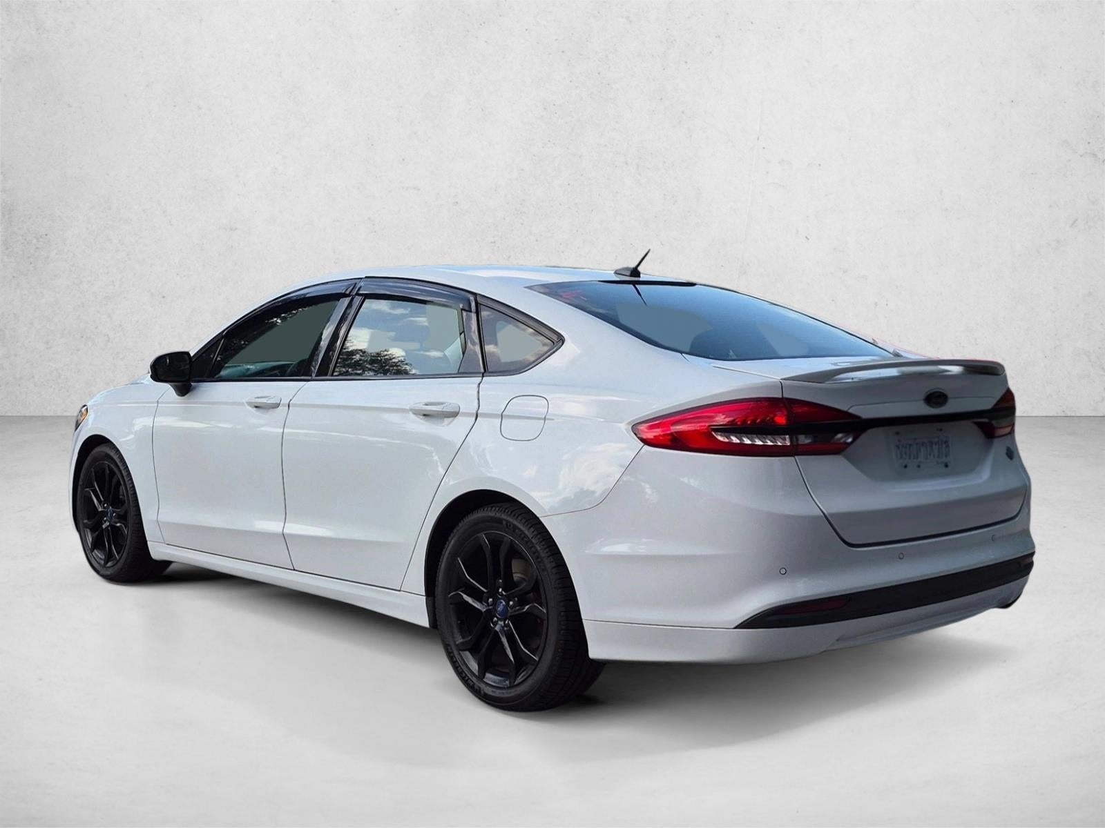 2017 Ford Fusion SE FWD