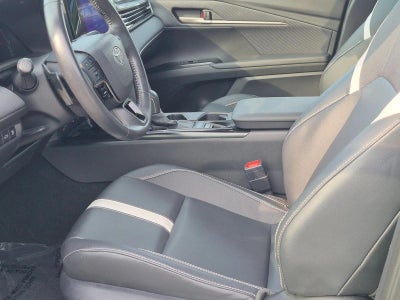 2025 Toyota Camry SE (SE)