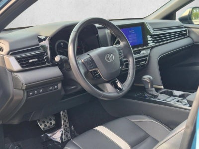 2025 Toyota Camry SE (SE)
