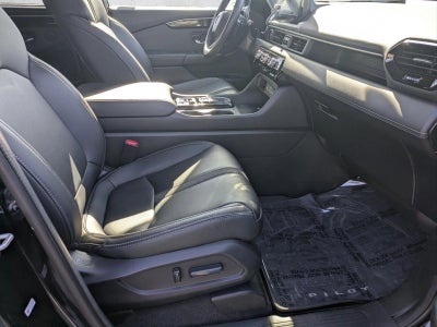 2024 Honda Pilot Touring 2WD