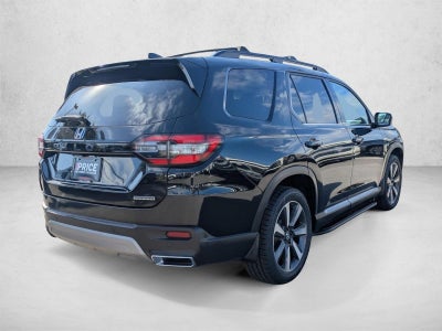 2024 Honda Pilot Touring 2WD